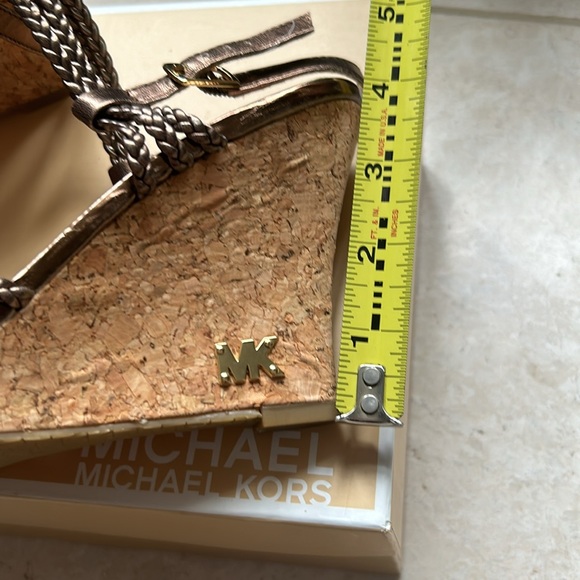 Michael Kors Palm Beach Wedge Sandal Bronze Size 8 - Picture 3 of 13